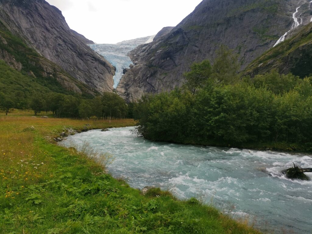 Briksdalsbreen, glacier