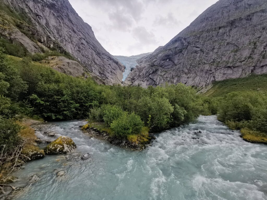 Briksdalsbreen, glacier