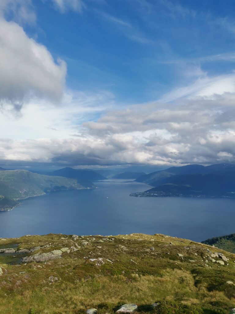 Point de vue lors de la randonnée de Raudmelen