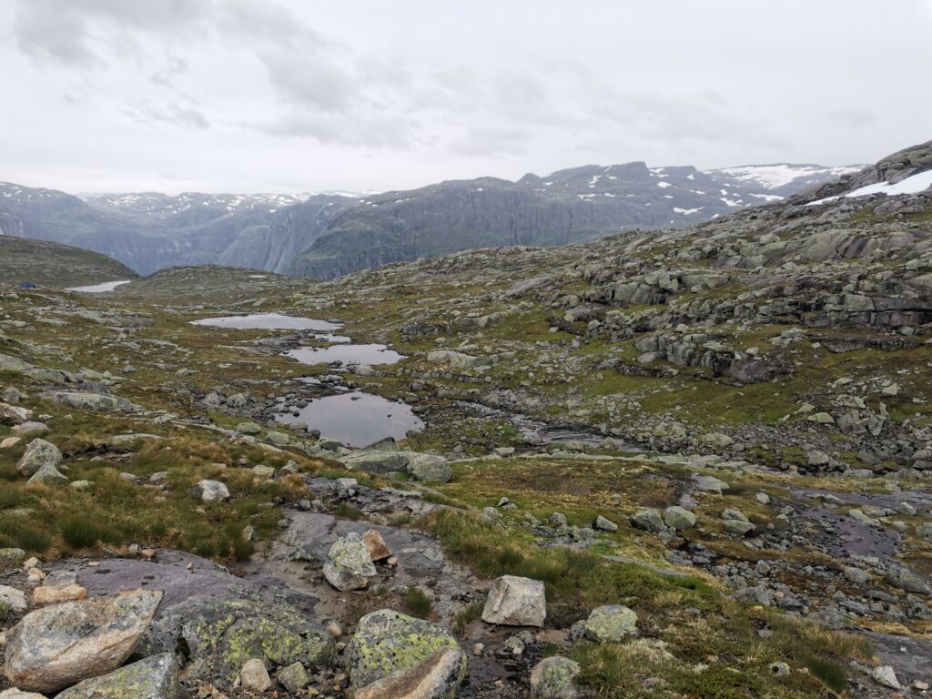 Sur le chemin de Trolltunga