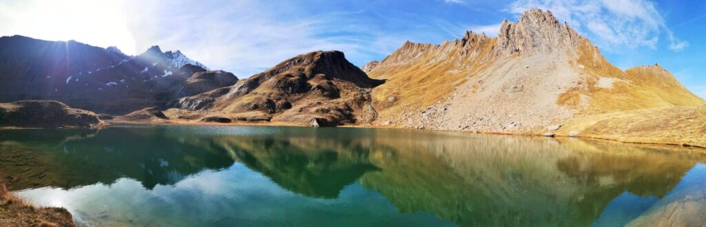 Panorama sur lac