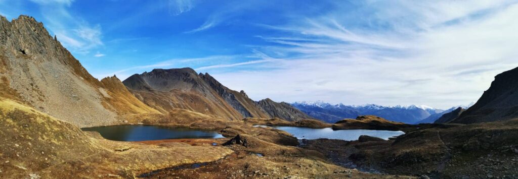 Panorama sur les Lacs Cornu et Verdet