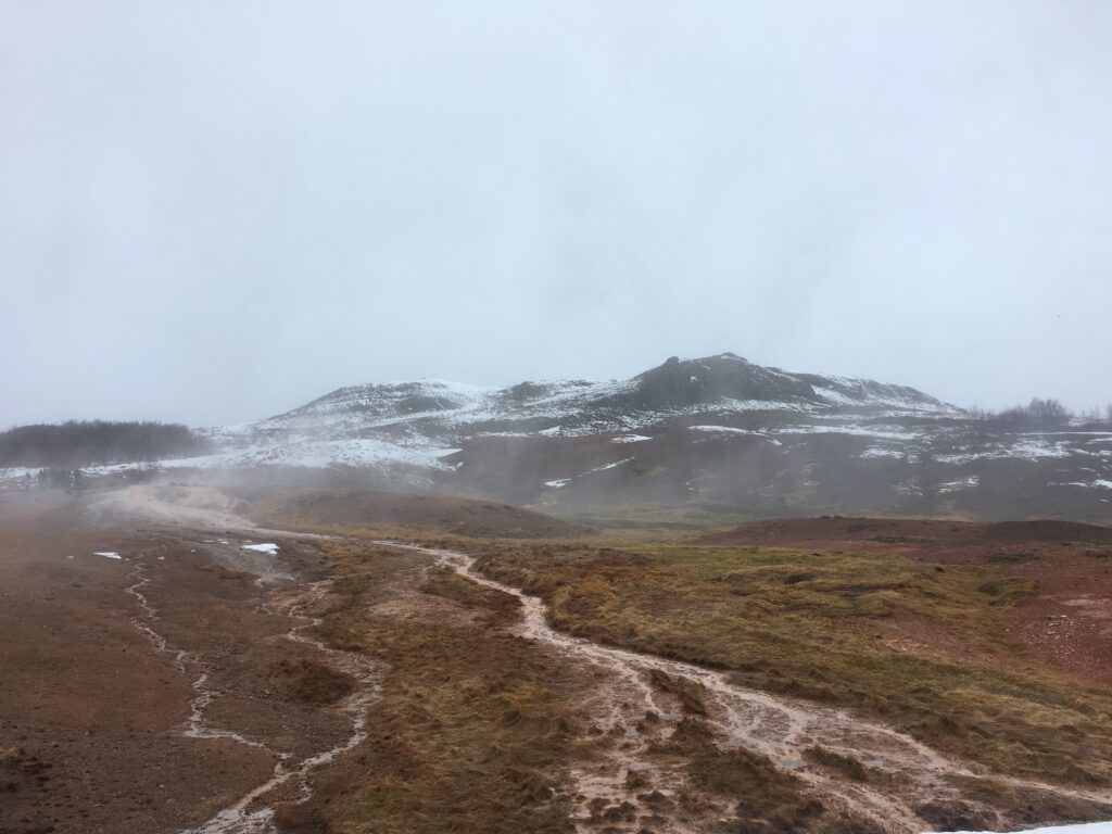 Le décor à Geysir