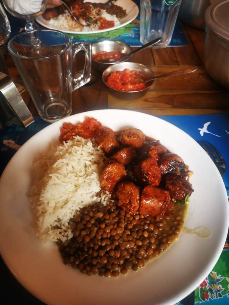 Rougail saucisses, plat typique de la Réunion