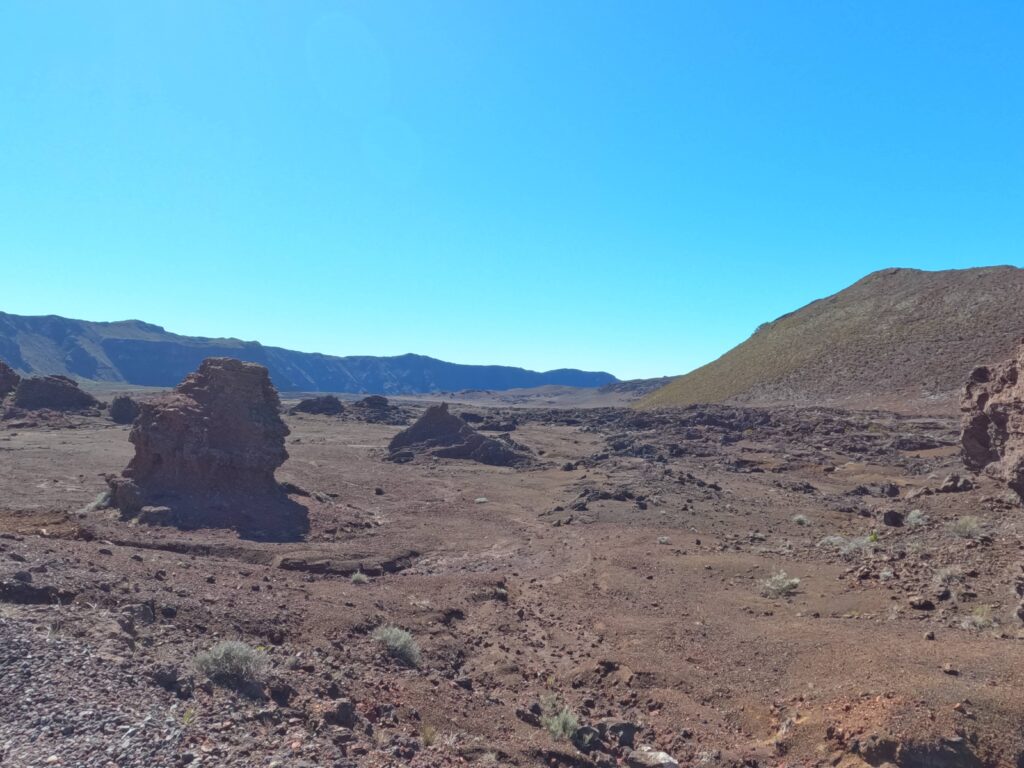 Sur la route menant au Piton